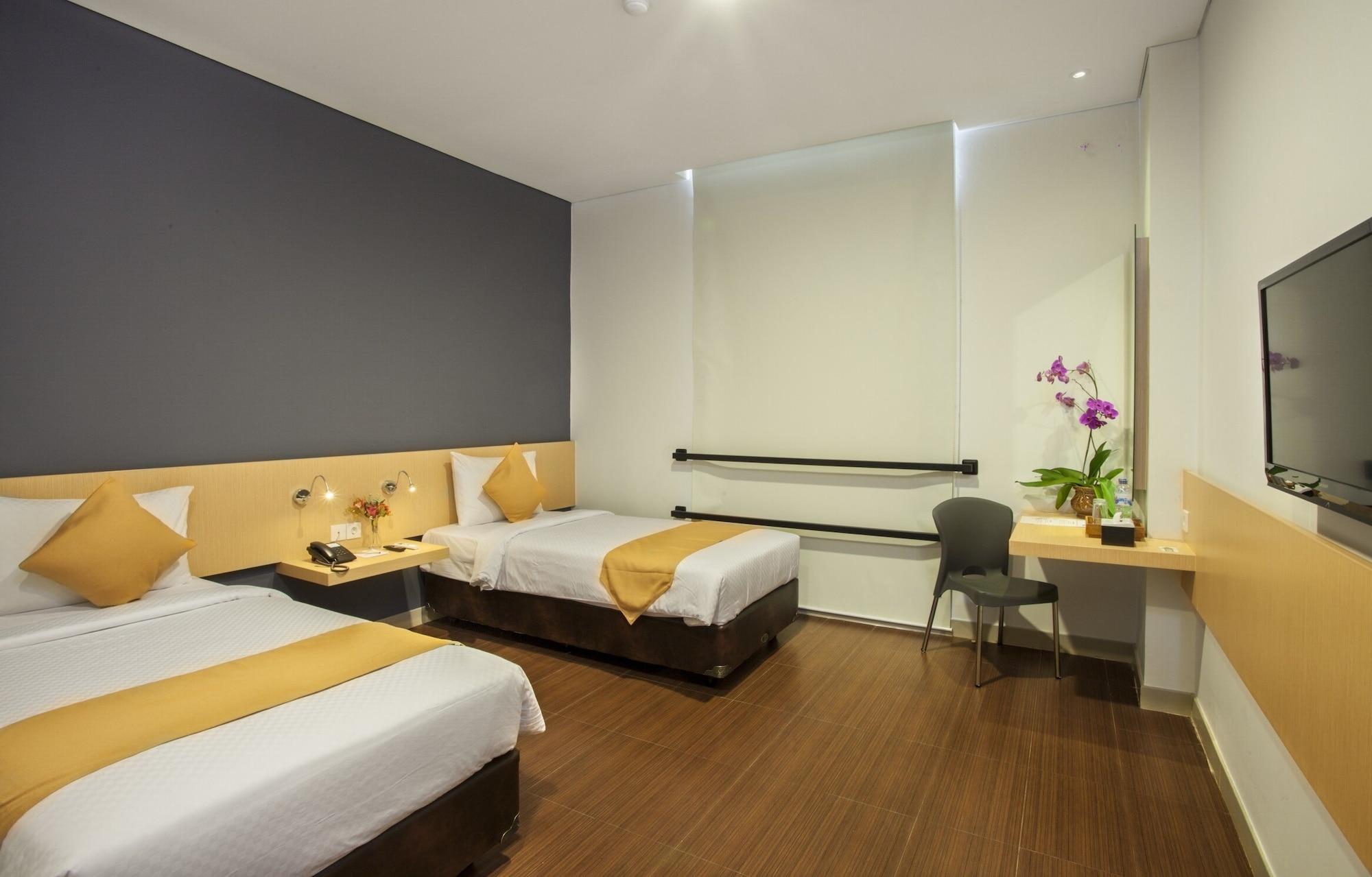Hotel 88 Embong Malang Tunjungan Surabaya By Wh - Breakfast With The Best View On The Highest Floor And Strategic Location In The City Center Екстериор снимка