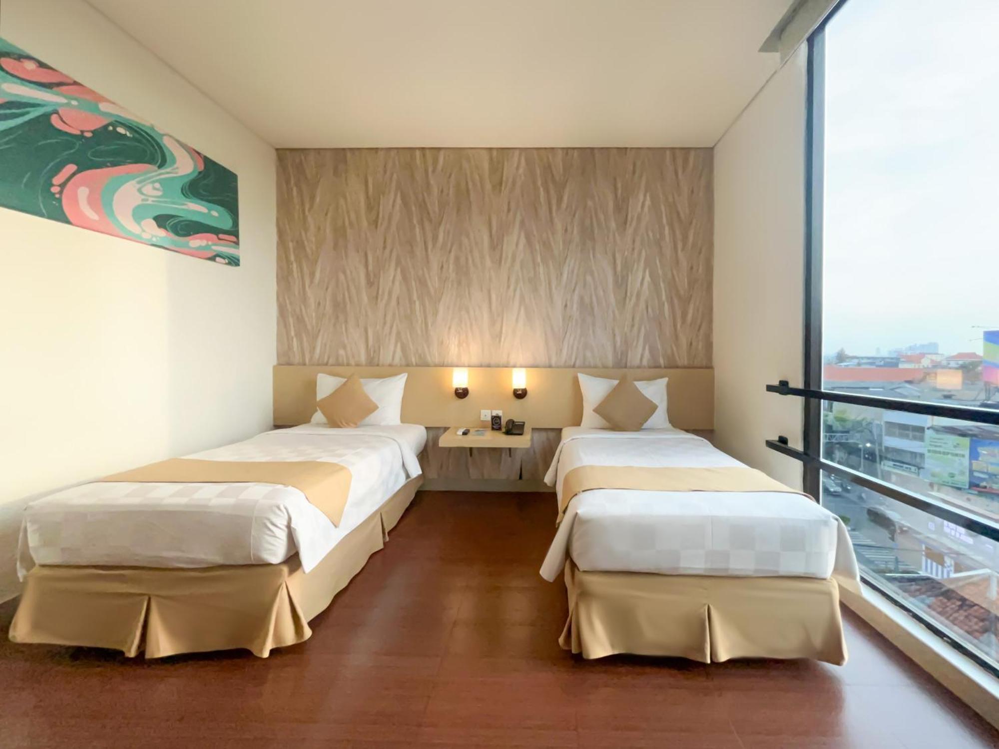 Hotel 88 Embong Malang Tunjungan Surabaya By Wh - Breakfast With The Best View On The Highest Floor And Strategic Location In The City Center Екстериор снимка