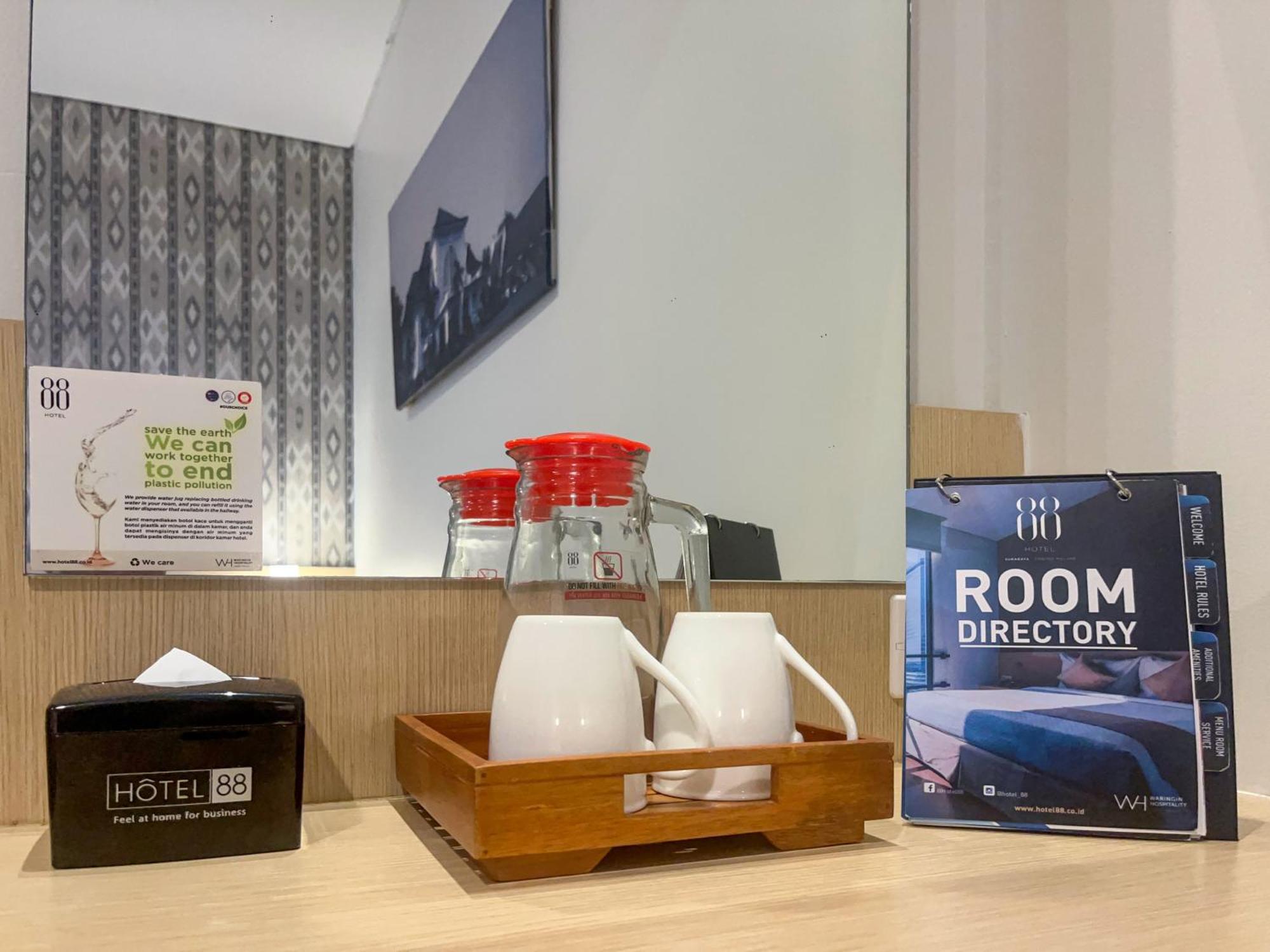Hotel 88 Embong Malang Tunjungan Surabaya By Wh - Breakfast With The Best View On The Highest Floor And Strategic Location In The City Center Екстериор снимка