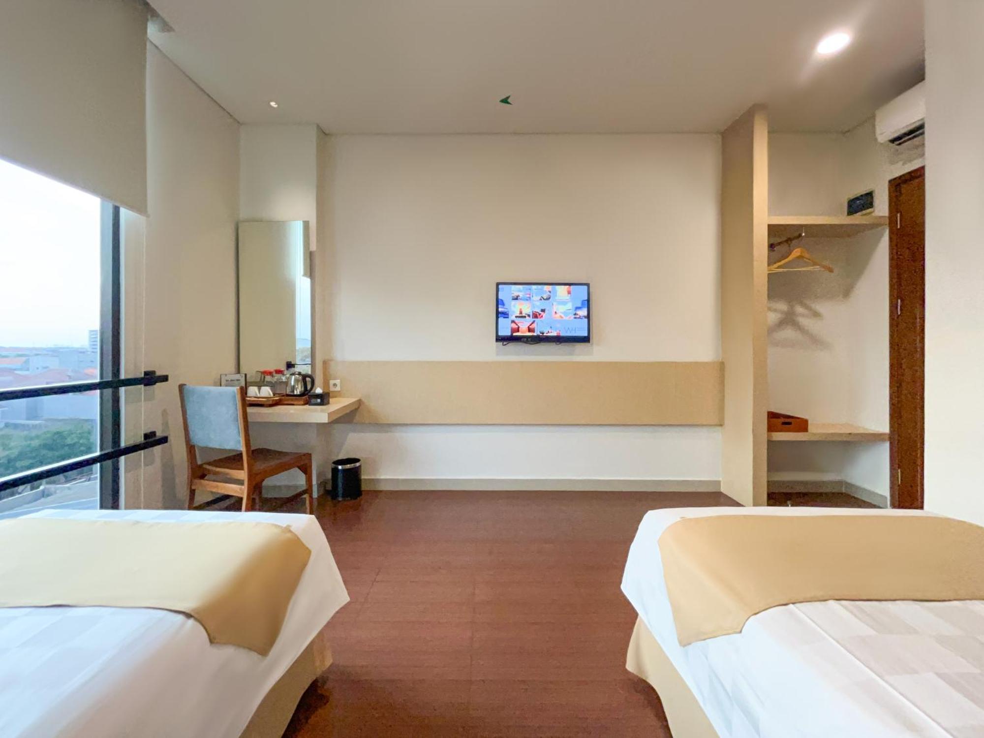 Hotel 88 Embong Malang Tunjungan Surabaya By Wh - Breakfast With The Best View On The Highest Floor And Strategic Location In The City Center Екстериор снимка