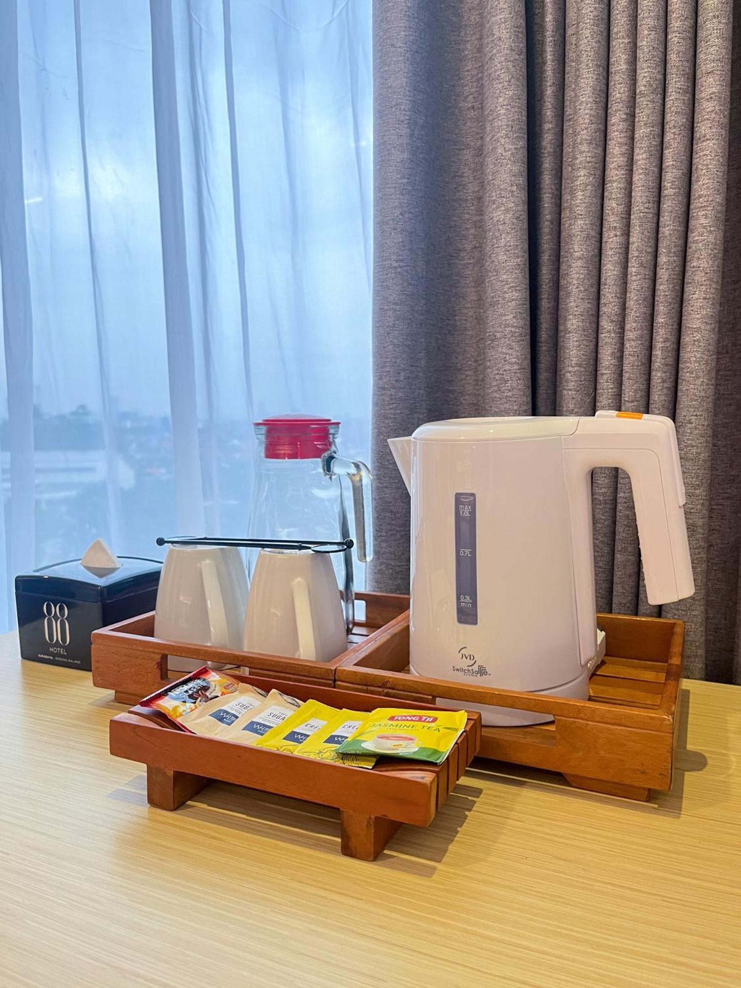 Hotel 88 Embong Malang Tunjungan Surabaya By Wh - Breakfast With The Best View On The Highest Floor And Strategic Location In The City Center Екстериор снимка
