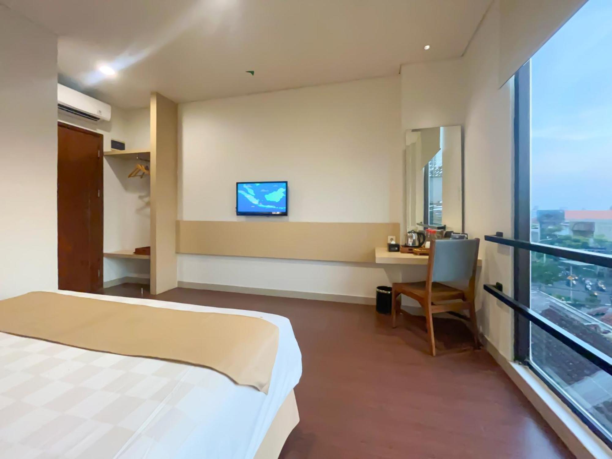 Hotel 88 Embong Malang Tunjungan Surabaya By Wh - Breakfast With The Best View On The Highest Floor And Strategic Location In The City Center Екстериор снимка