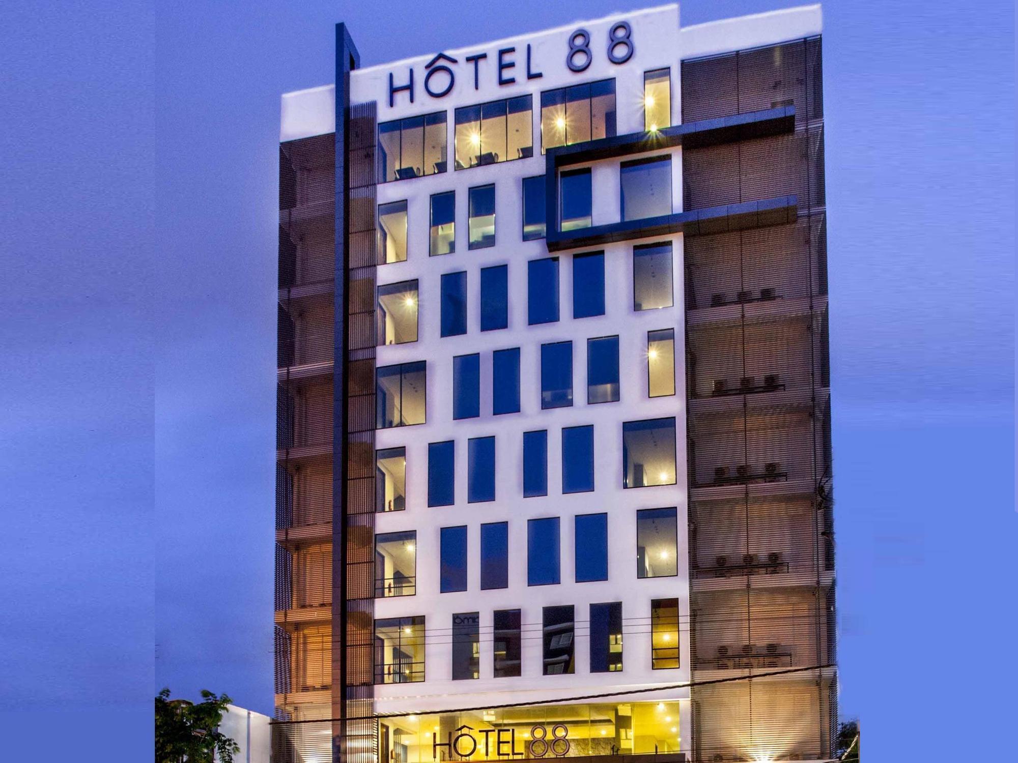 Hotel 88 Embong Malang Tunjungan Surabaya By Wh - Breakfast With The Best View On The Highest Floor And Strategic Location In The City Center Екстериор снимка