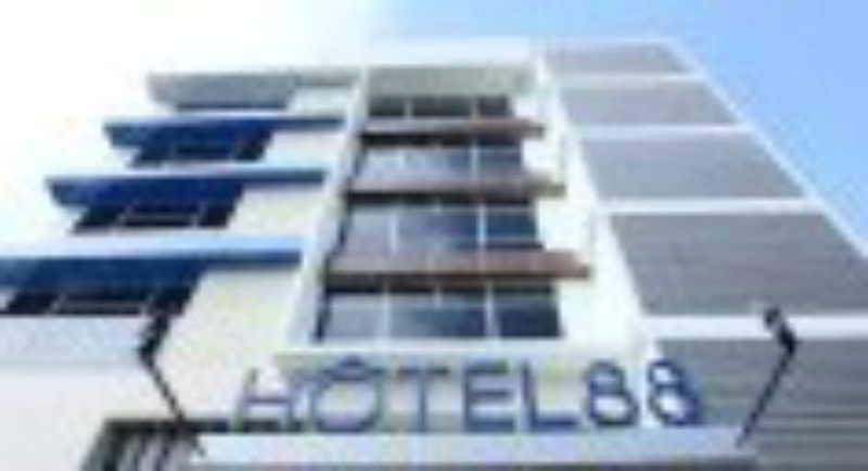 Hotel 88 Embong Malang Tunjungan Surabaya By Wh - Breakfast With The Best View On The Highest Floor And Strategic Location In The City Center Екстериор снимка